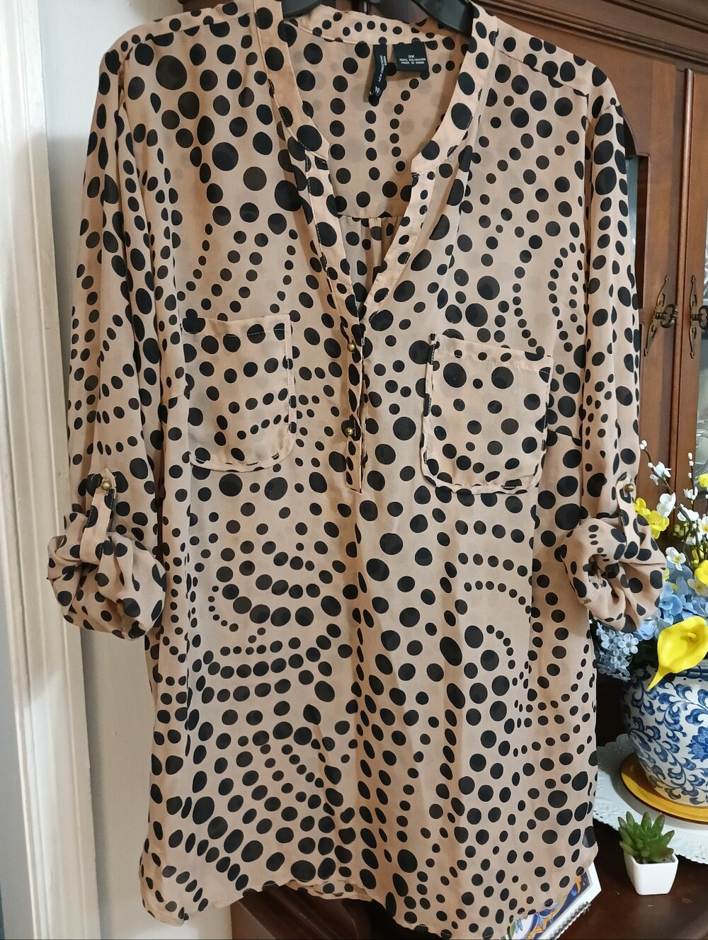Like New-New Directions Khaki & Black Polka Dot Long Sleeve Roll Cuff Blouse (3X